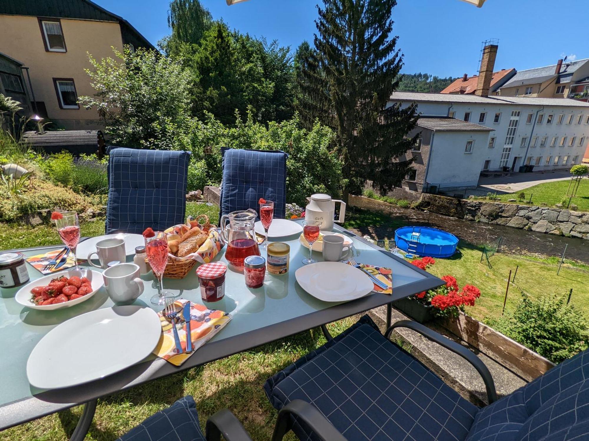 Hw1 - Urlaubsmagie - Sauna&Whirlpool Zum Entspannen Sebnitz Bagian luar foto